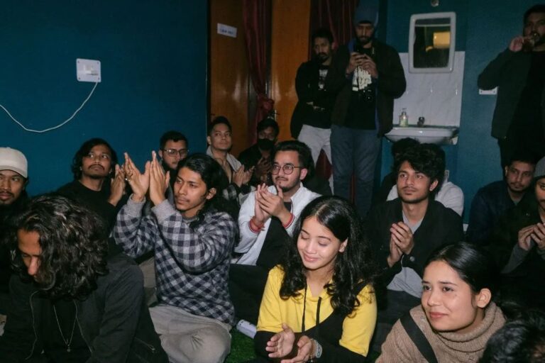 Crowd Cheering
